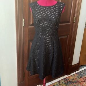Loft    Dress  sleeveless  eyelet lace cotton   Black/Cream Lining   EUC  Size 0